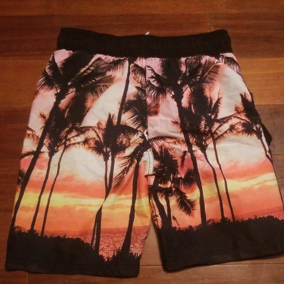 Swim trunks - Picture 2 of 2